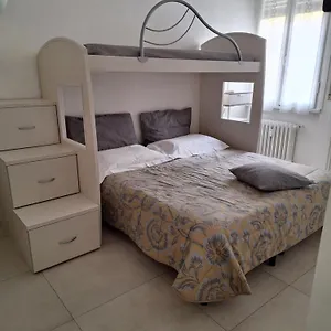  Apartment Il Piccolo Nido