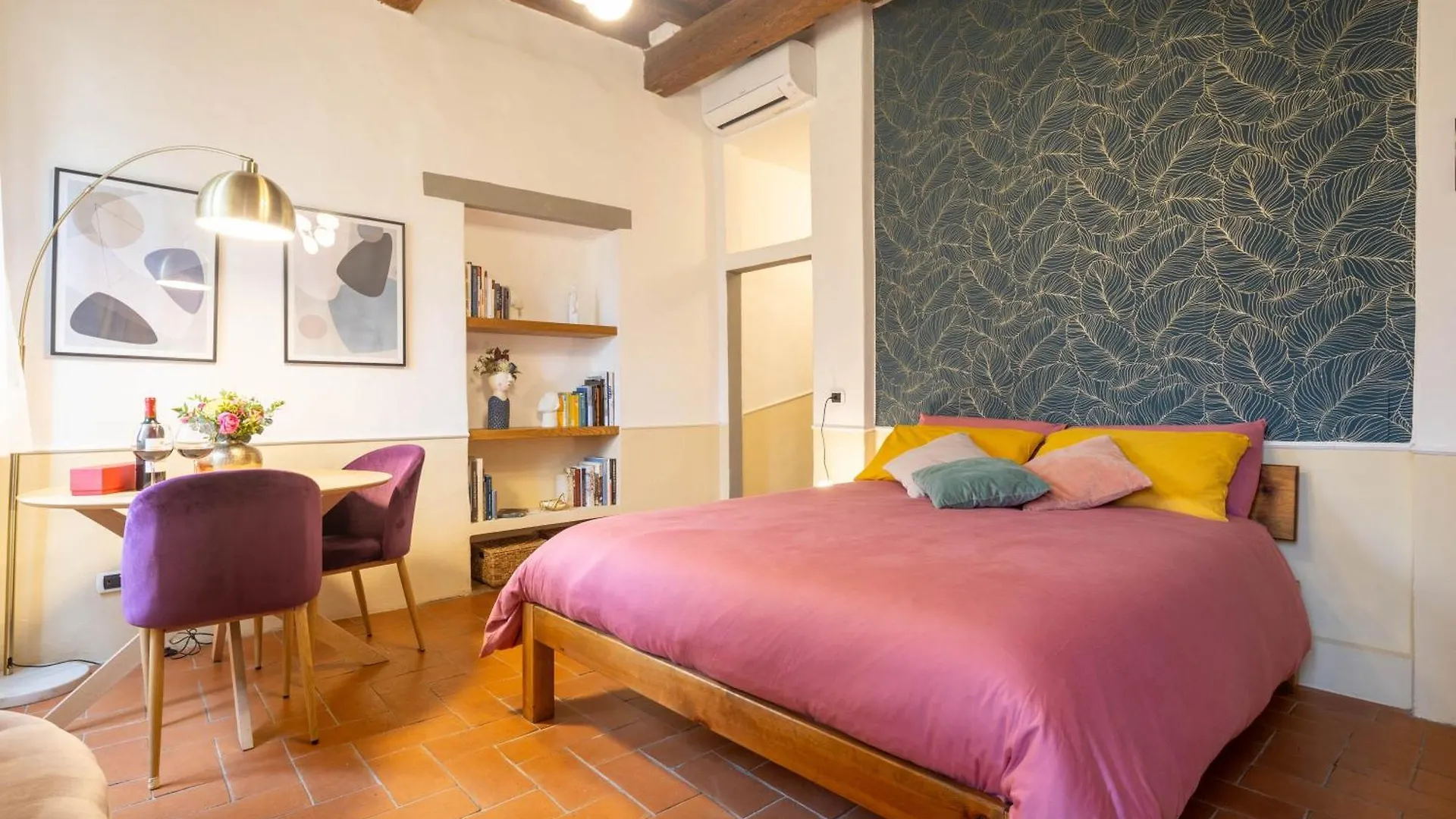 Ardiglione Flat Apartment Florence Italy